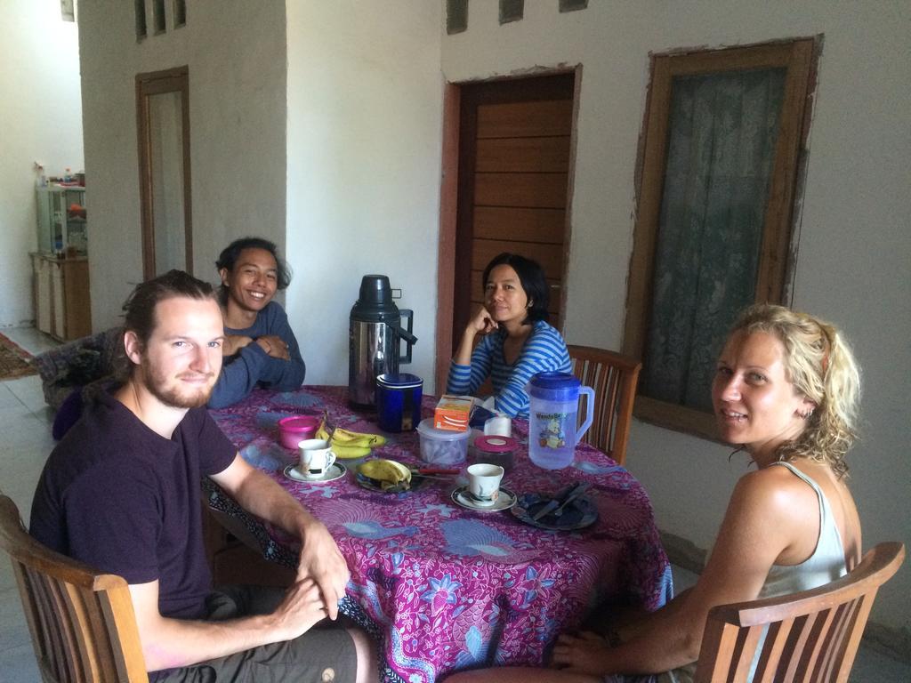 Jeges Homestay Senggigi Esterno foto