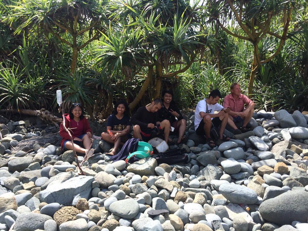 Jeges Homestay Senggigi Esterno foto