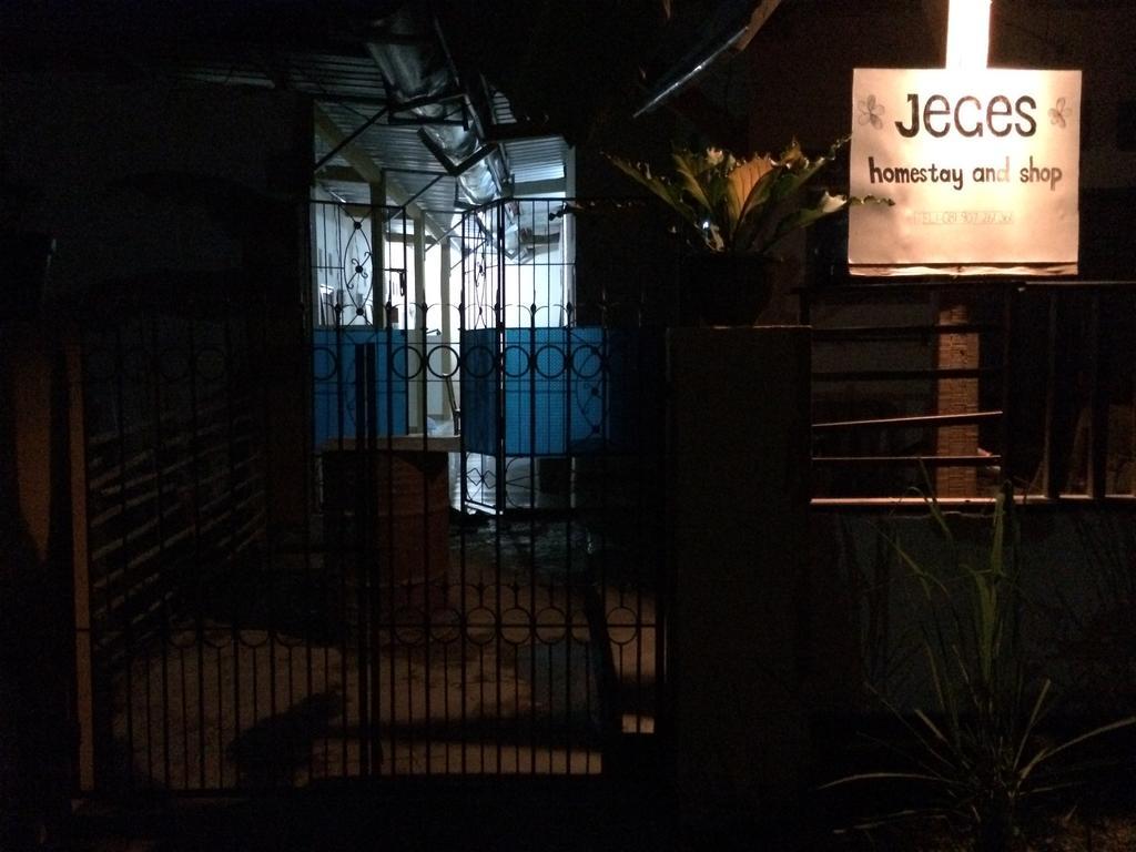 Jeges Homestay Senggigi Esterno foto