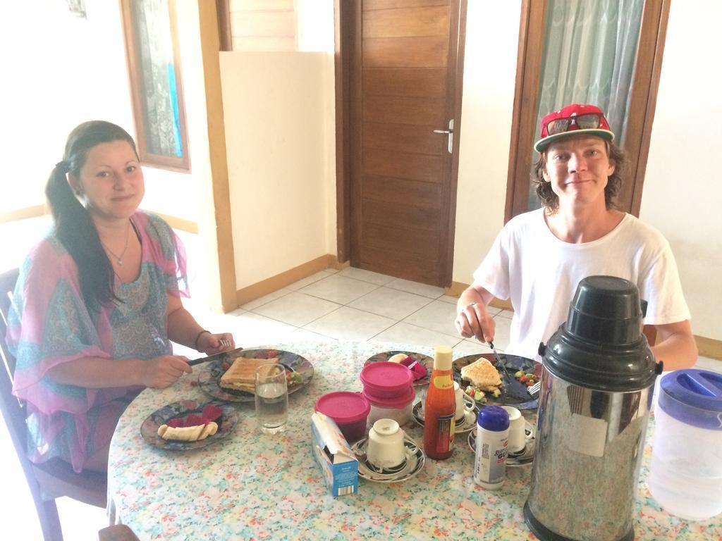 Jeges Homestay Senggigi Esterno foto