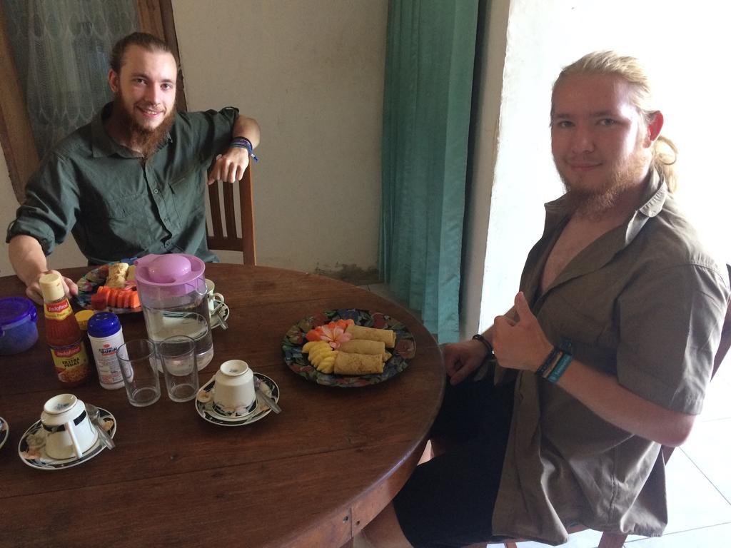Jeges Homestay Senggigi Esterno foto