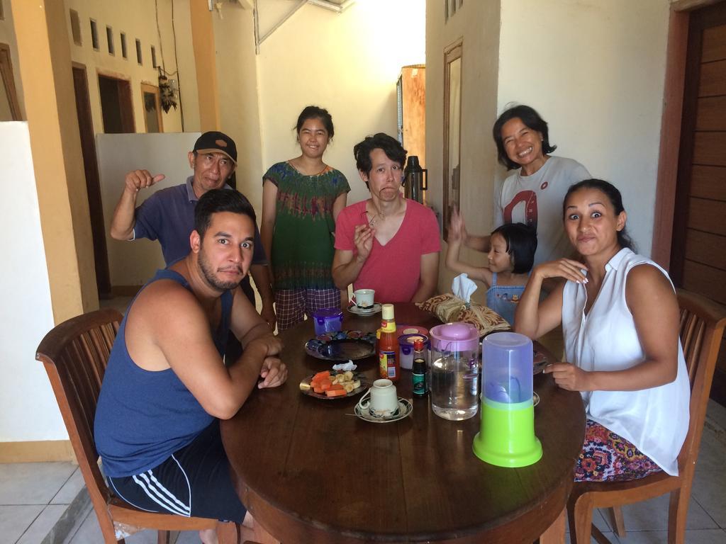 Jeges Homestay Senggigi Esterno foto