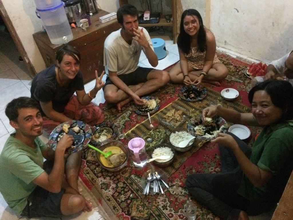 Jeges Homestay Senggigi Esterno foto