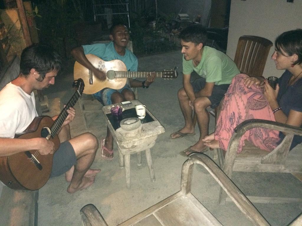 Jeges Homestay Senggigi Esterno foto
